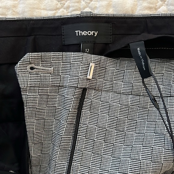 Theory Wool Trousers - Picture 7 of 16